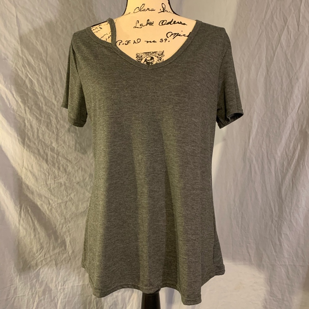Gray top
